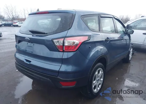 2018 Ford Escape S z USA, uszkodzony, nr VIN 1FMCU0F73JUB80831